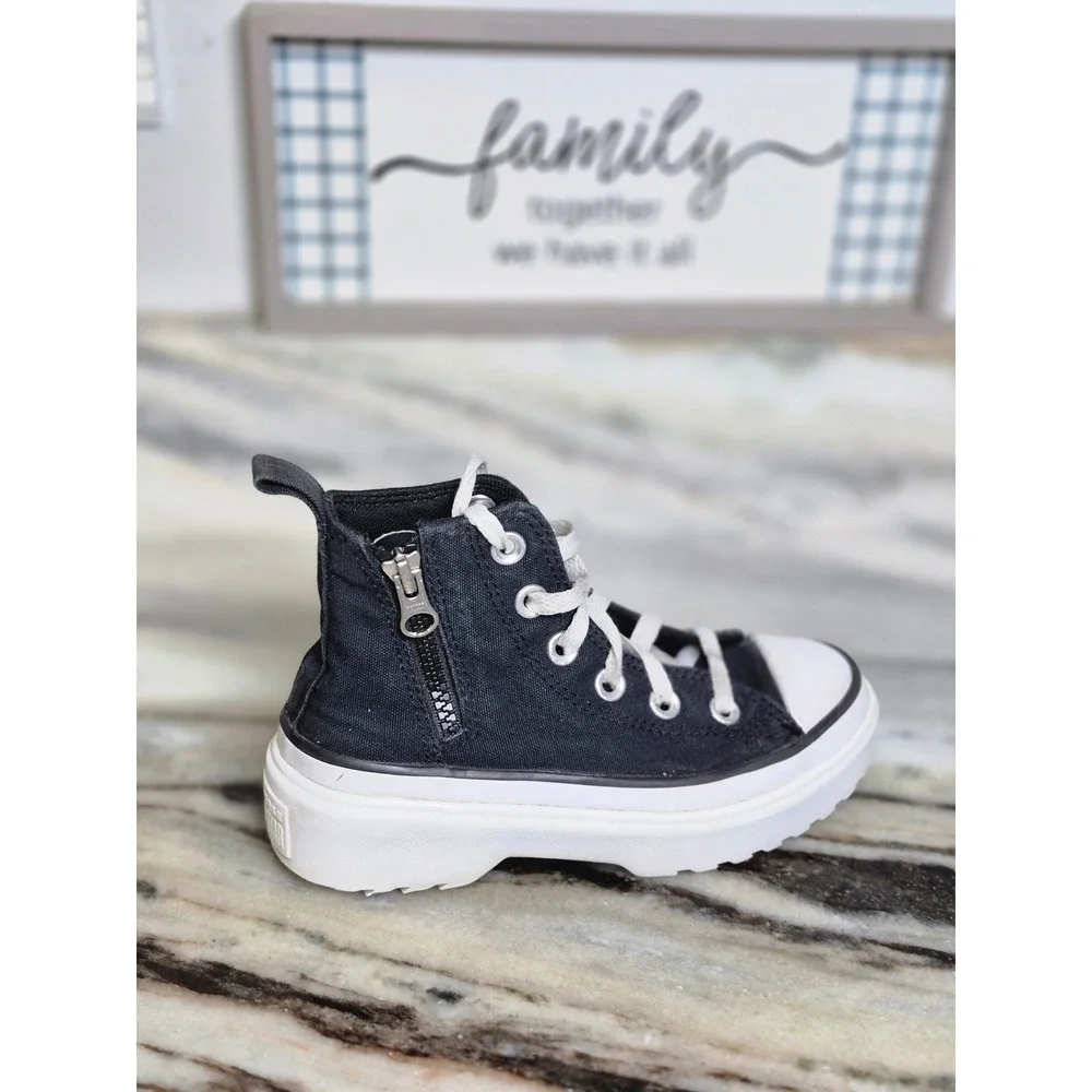 Converse Chuck Taylor All Star Lugged 2.0 Youth 12.5 Black High Top Streetwear